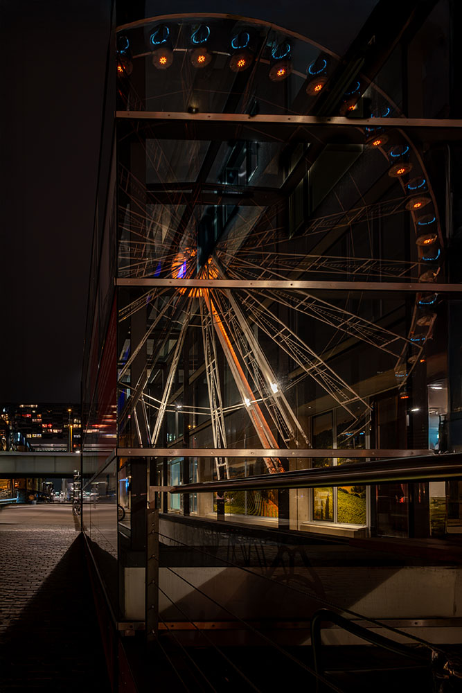 Riesenrad gespiegelt